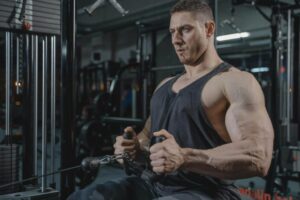 Preparaty SARM CORE SARMS do budowania masy mięśniowej i siły na siłowni